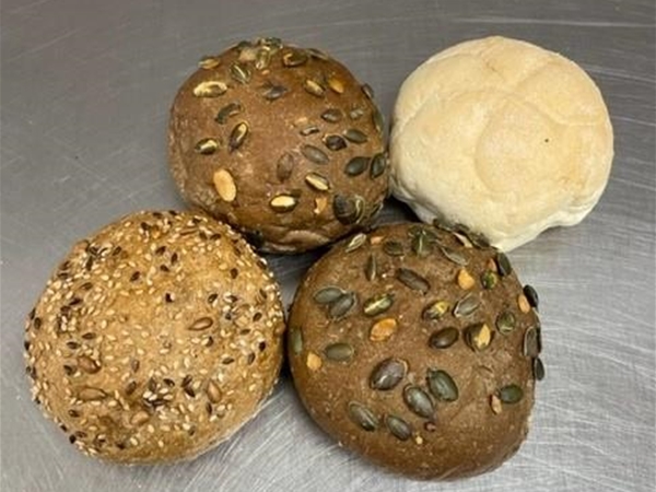 Voorgebakken grote harde broodjes 4 stuks